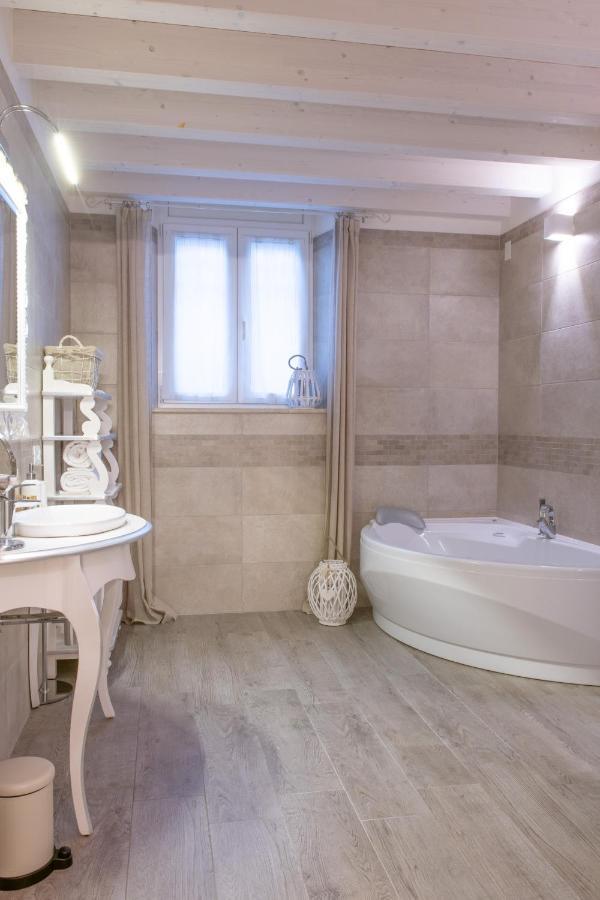 The Suite Home Верона Экстерьер фото